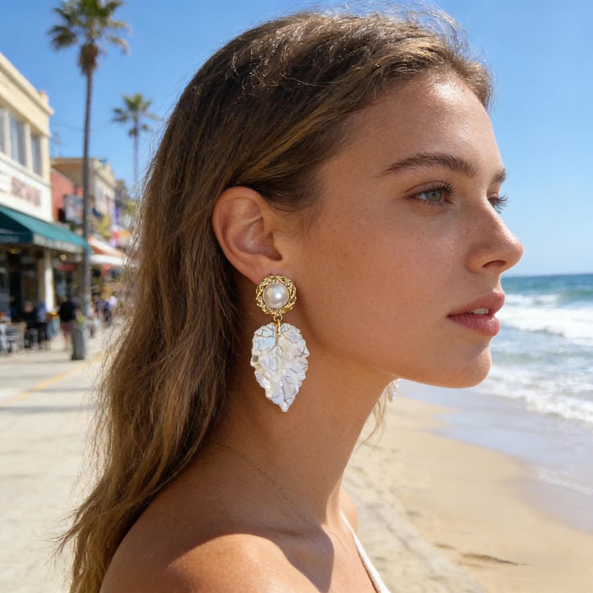 Women's Chinese-Style Cracked Ice Leaf Pendant with Pearl Imitation Earrings